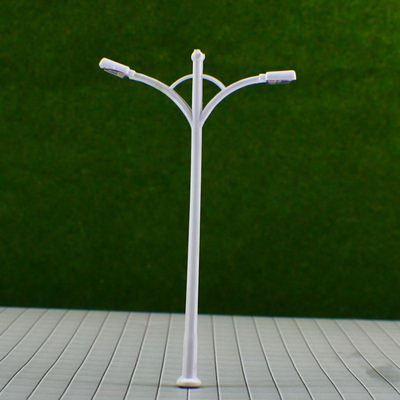 Китай Lamppost двухголовой улицы RB100- 6V пластичный модельный на план следа 9.5cm поезда поставщик